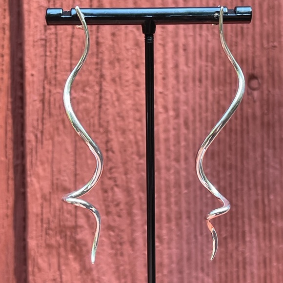 Gorgeous Robert Lee Morris (RLM) Solid Sterling Silver (.925) Spiral Earrings - Picture 1 of 3